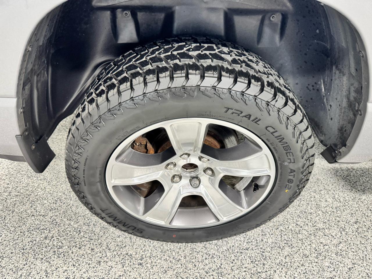 RAM 1500 Sport 4x4 Crew Cab 5'7" Box 2020