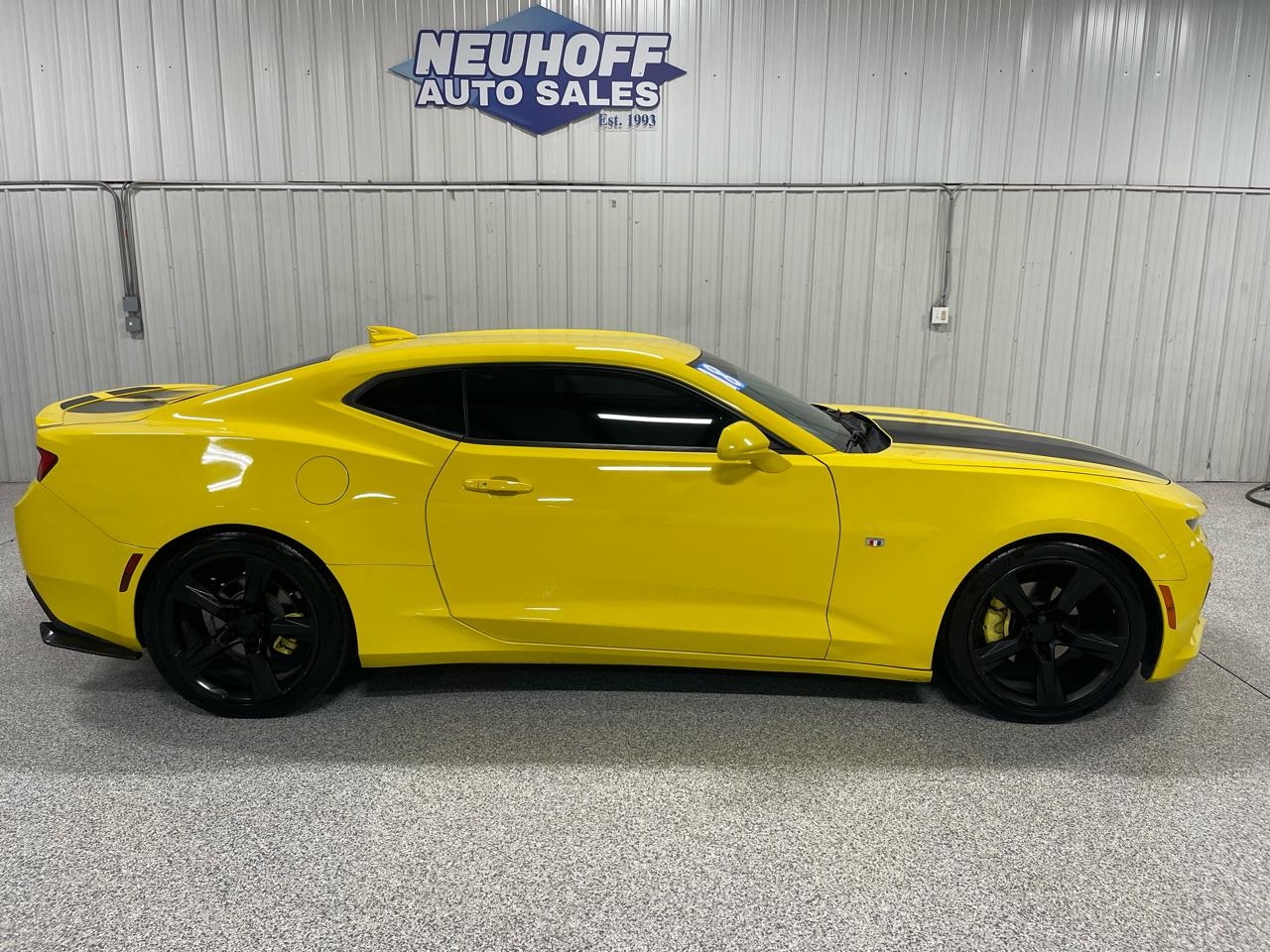 2018 Chevrolet Camaro 2dr Cpe 1LT