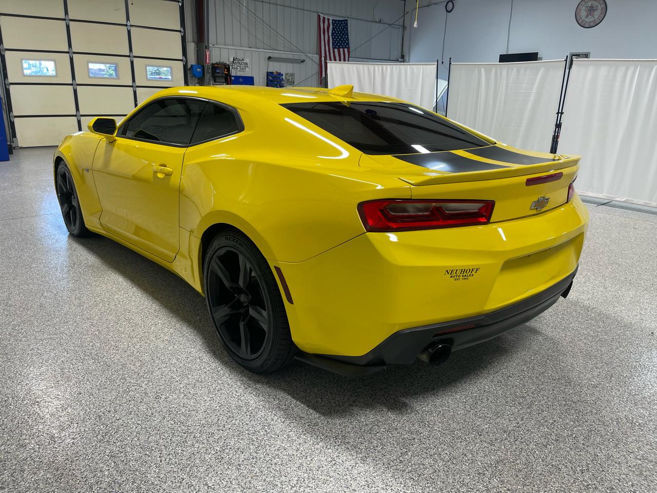 Chevrolet Camaro 2dr Cpe 1LT 2018