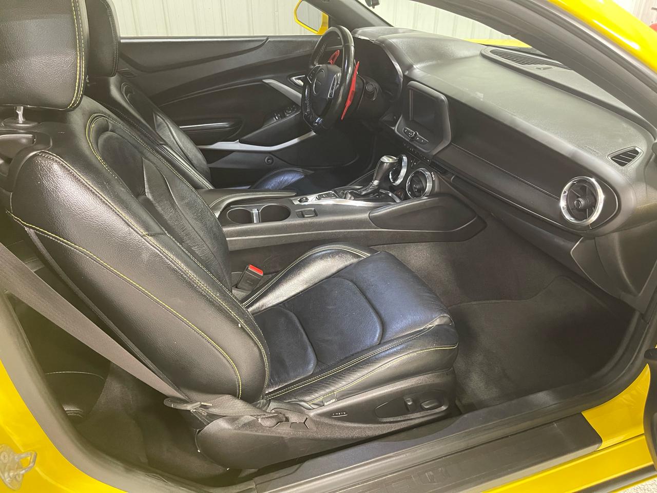 Chevrolet Camaro 2dr Cpe 1LT 2018