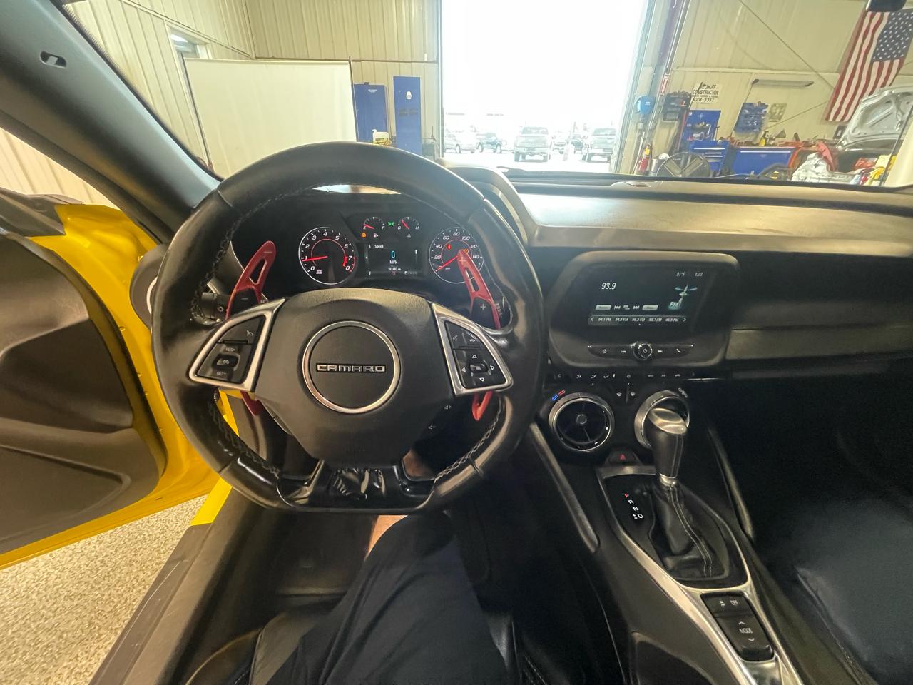 Chevrolet Camaro 2dr Cpe 1LT 2018