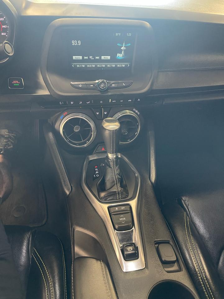 Chevrolet Camaro 2dr Cpe 1LT 2018