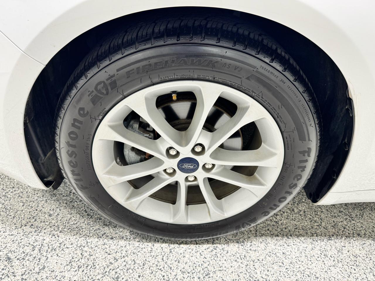Ford Fusion Hybrid SEL FWD 2019