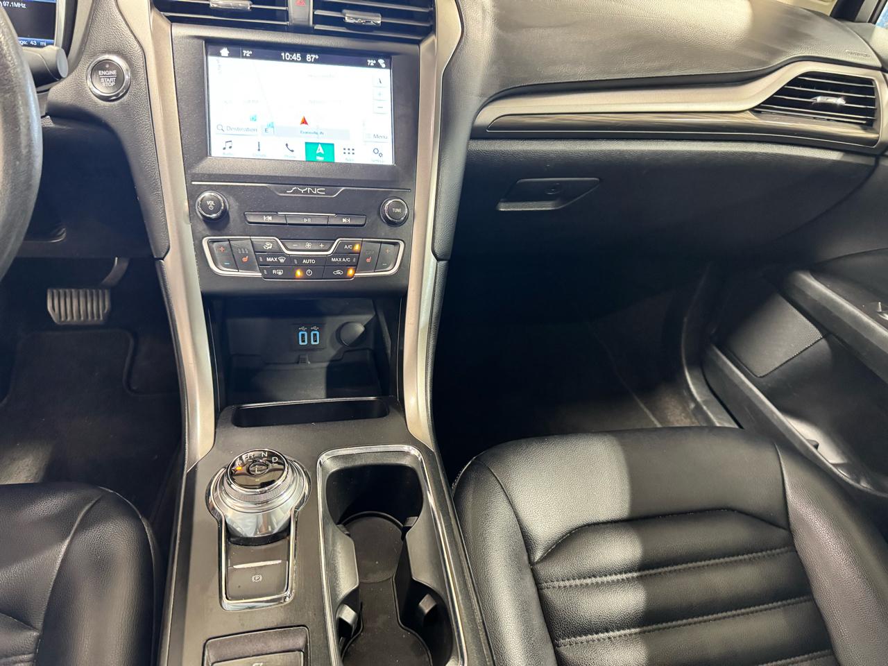 Ford Fusion Hybrid SEL FWD 2019
