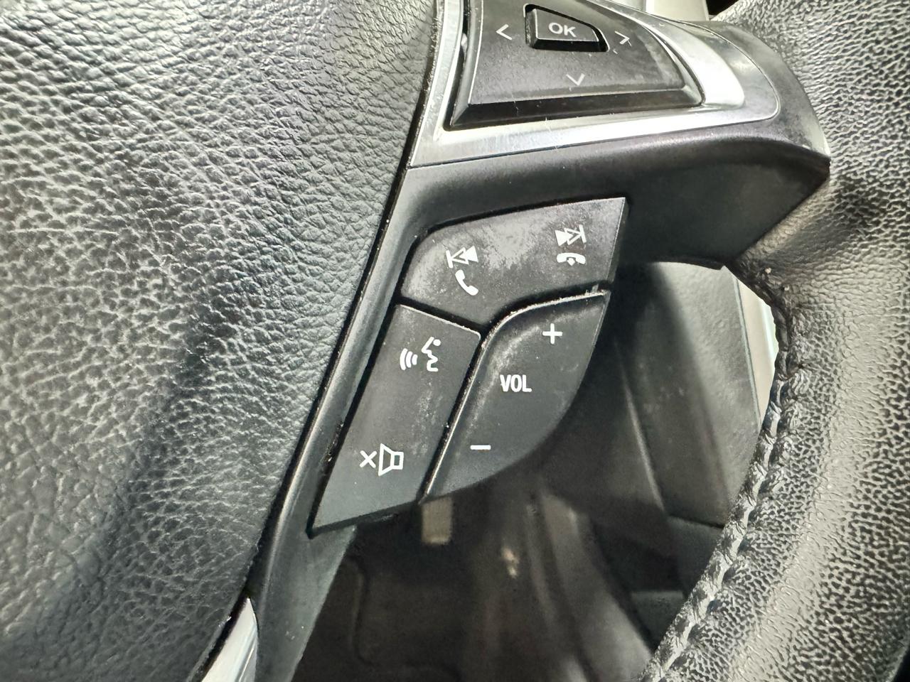 Ford Fusion Hybrid SEL FWD 2019