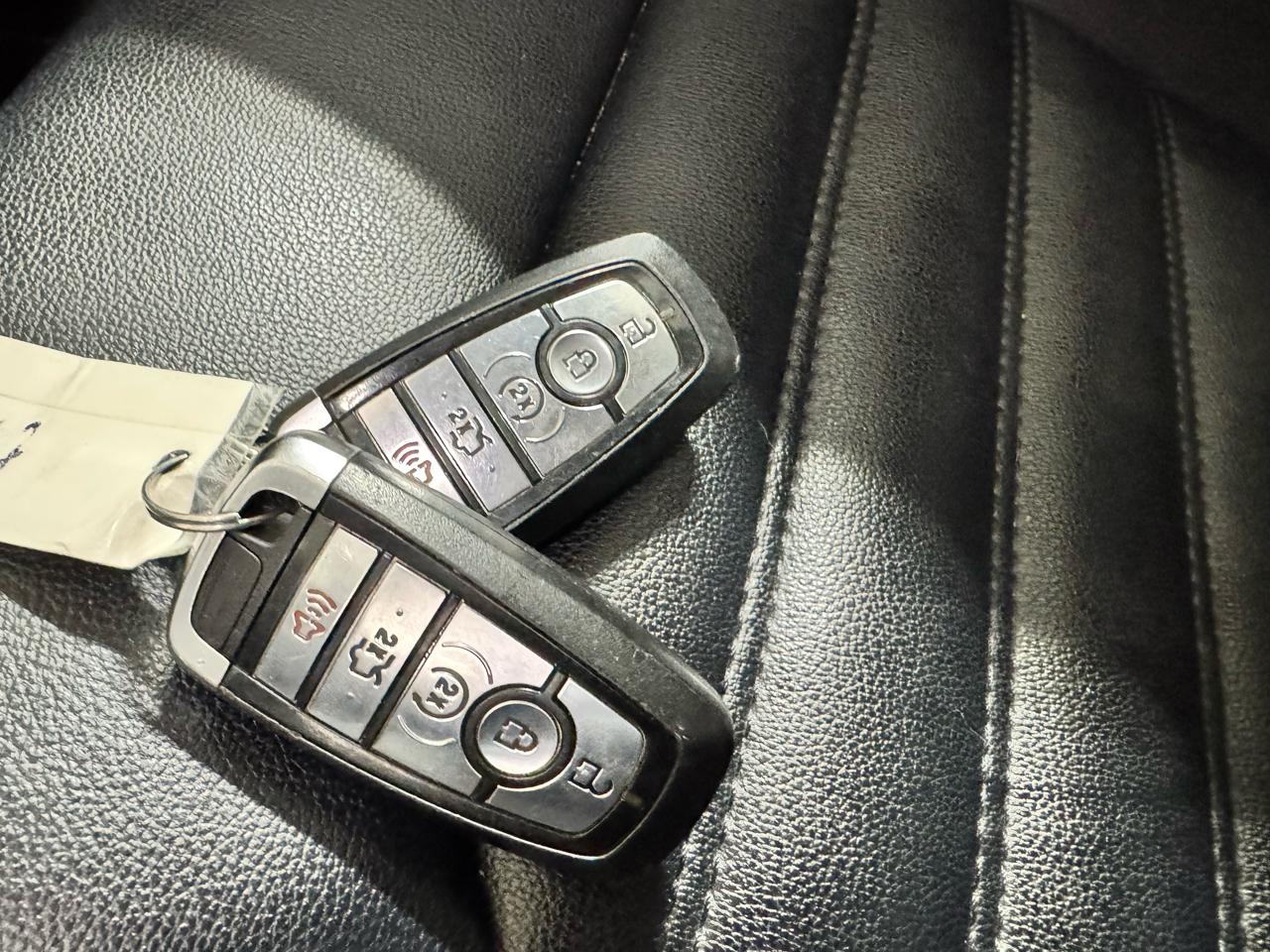 Ford Fusion Hybrid SEL FWD 2019