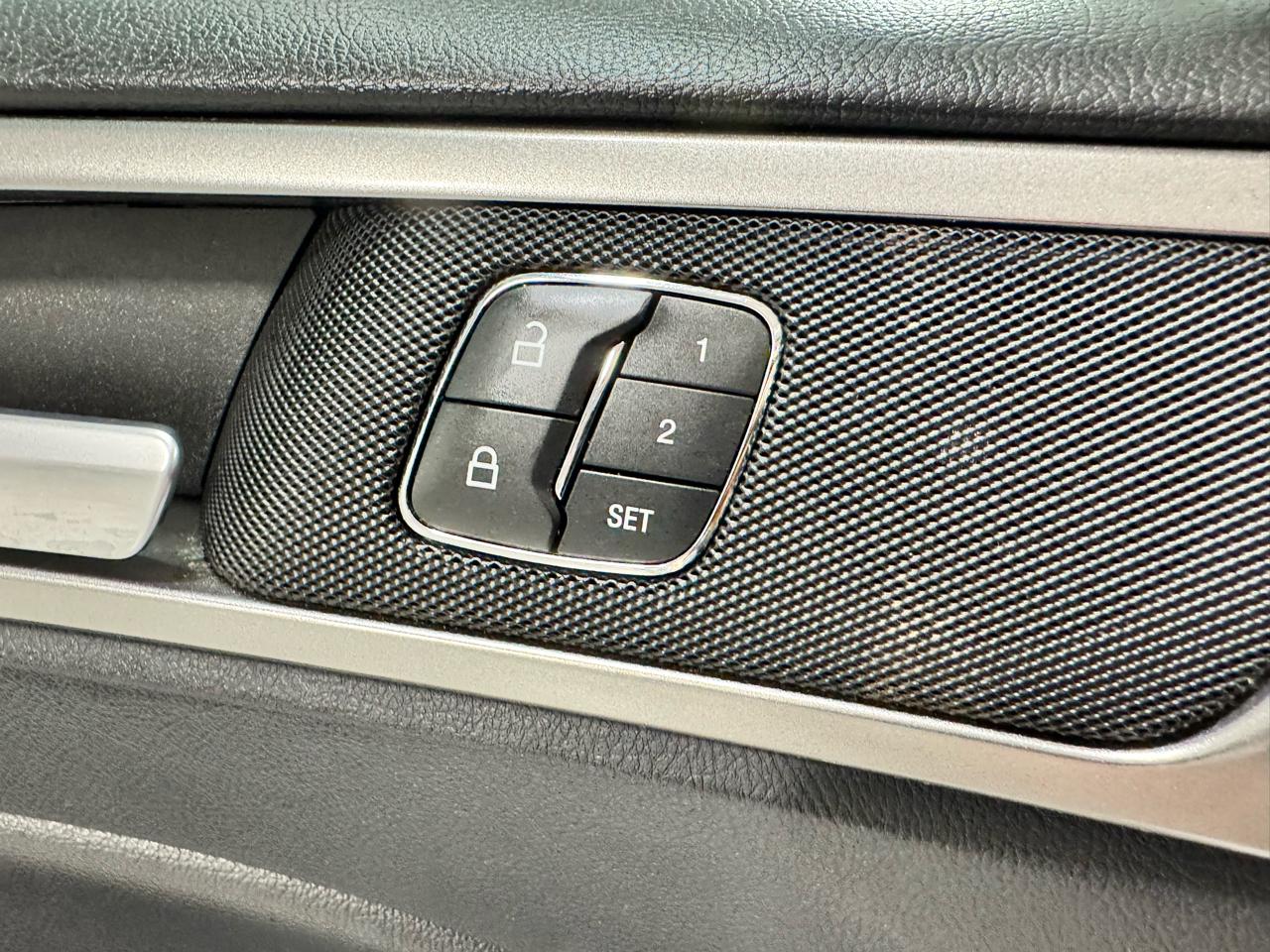 Ford Fusion Hybrid SEL FWD 2019