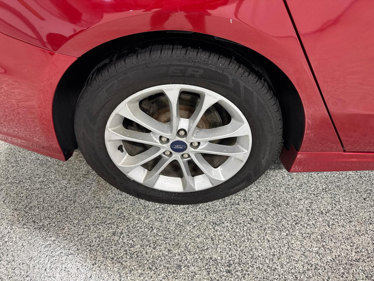 Ford Fusion SE FWD 2020