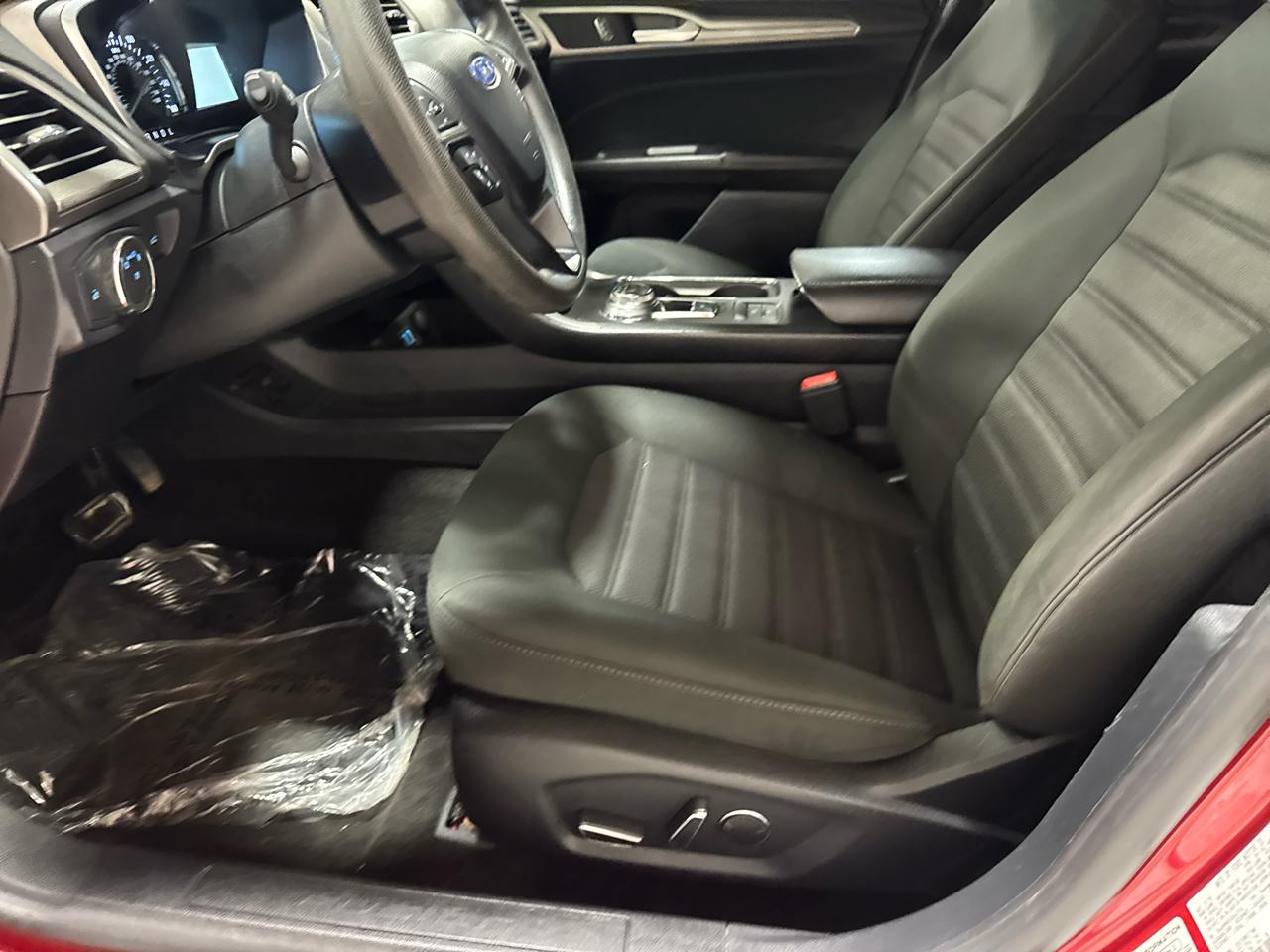 Ford Fusion SE FWD 2020
