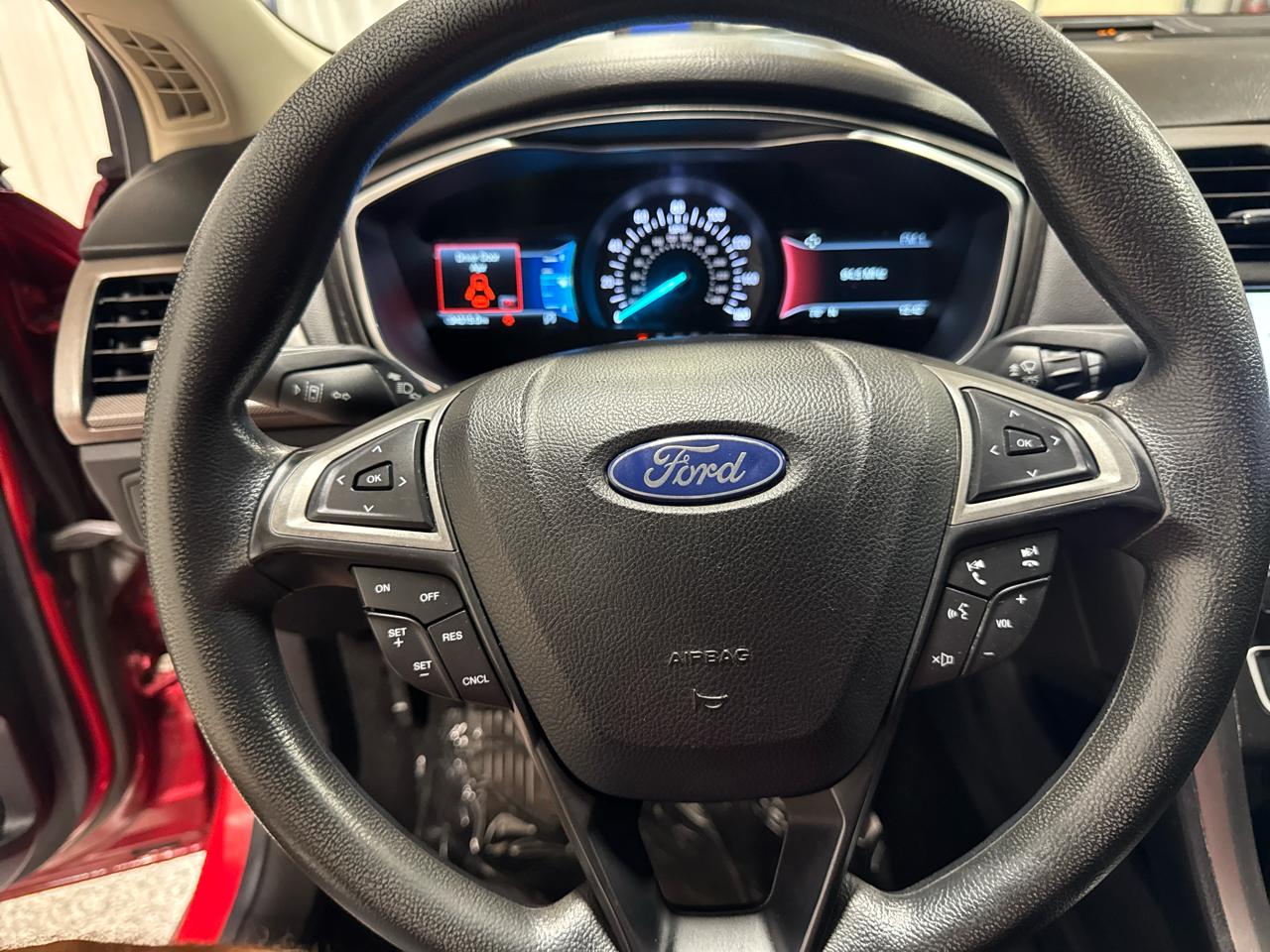 Ford Fusion SE FWD 2020