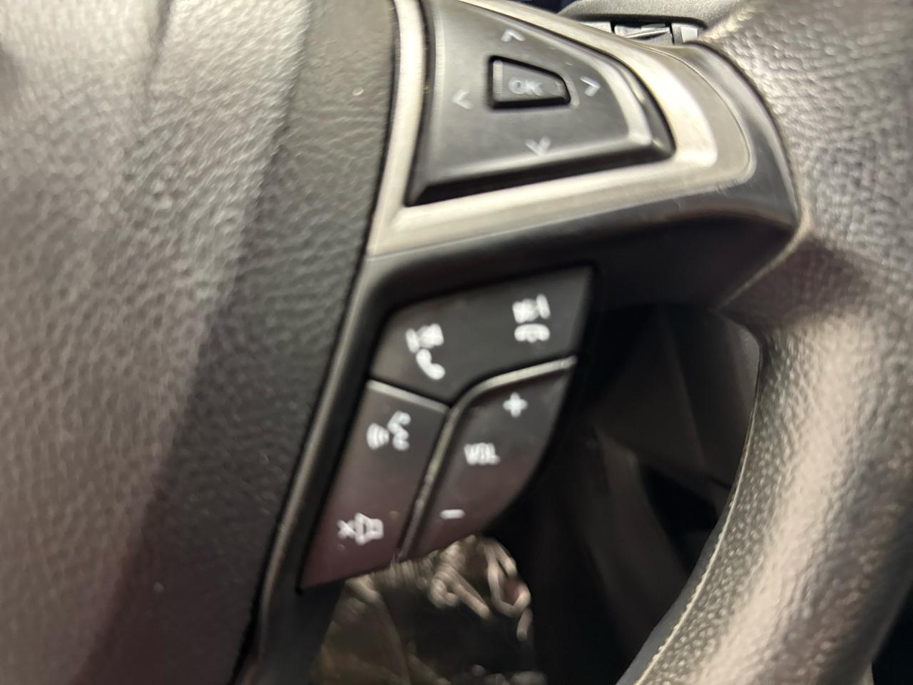 Ford Fusion SE FWD 2020