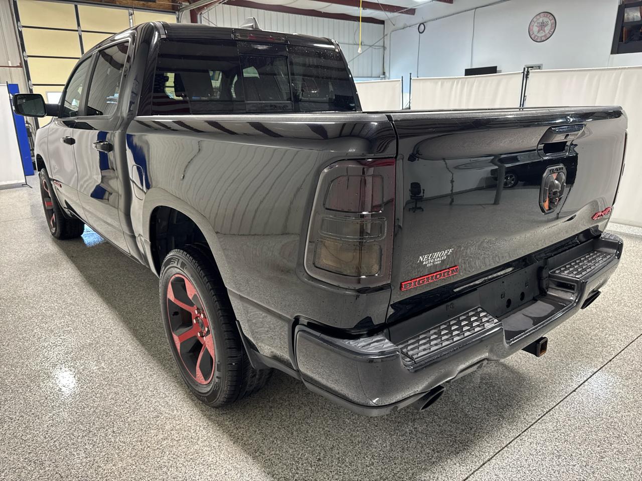 RAM 1500 Big Horn/Lone Star 4x4 Crew Cab 5'7" Box 2019