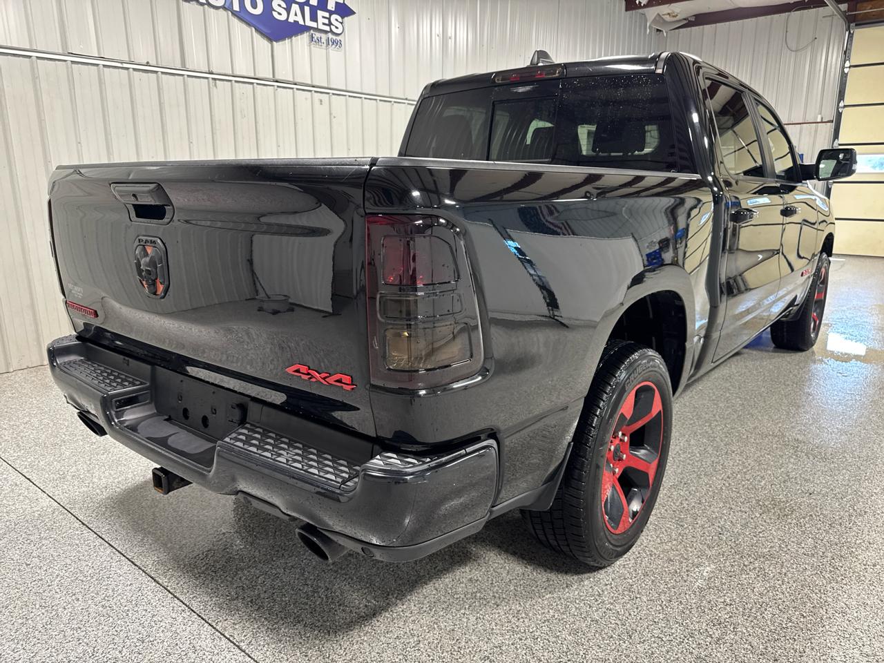 RAM 1500 Big Horn/Lone Star 4x4 Crew Cab 5'7" Box 2019