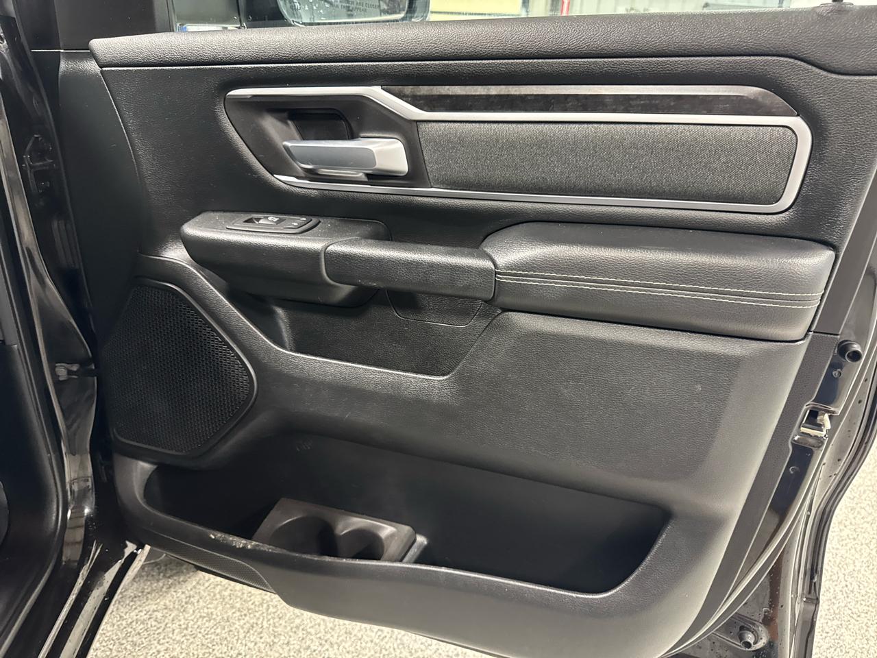 RAM 1500 Big Horn/Lone Star 4x4 Crew Cab 5'7" Box 2019