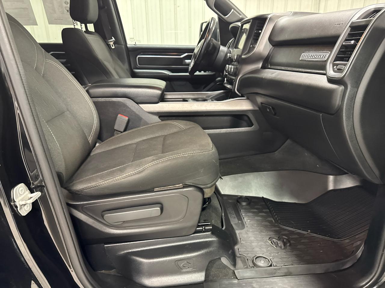 RAM 1500 Big Horn/Lone Star 4x4 Crew Cab 5'7" Box 2019