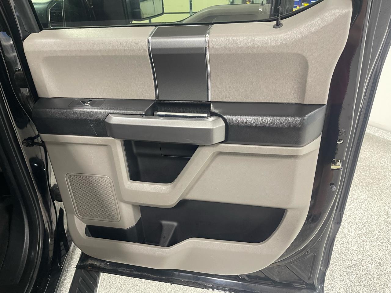 Ford F-150 XLT 4WD SuperCrew 6.5' Box 2017