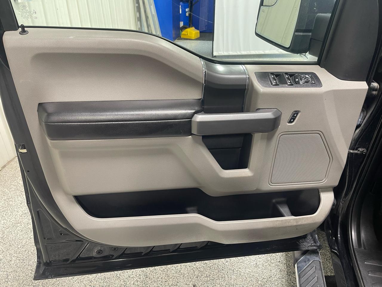 Ford F-150 XLT 4WD SuperCrew 6.5' Box 2017