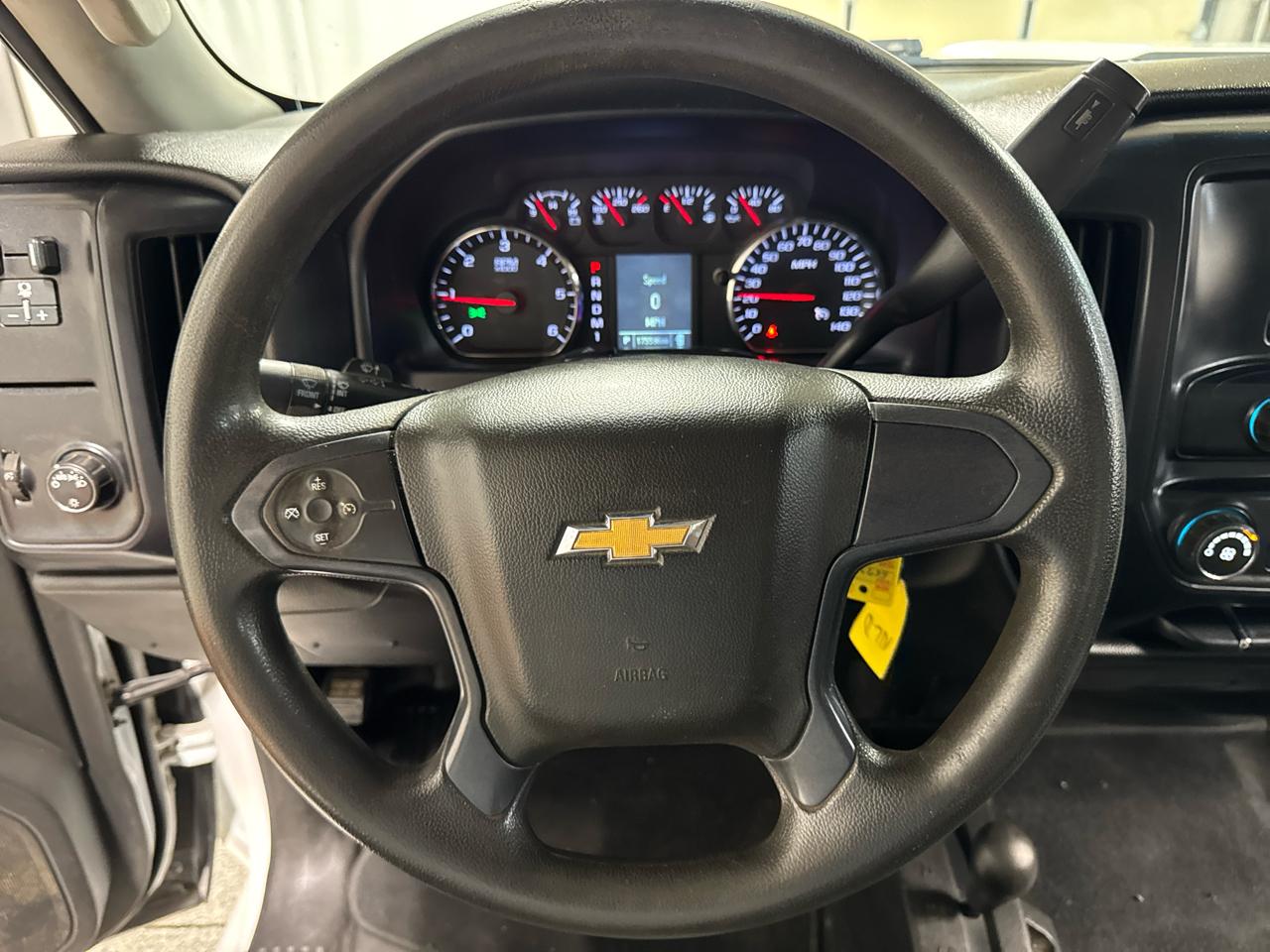 Chevrolet Silverado 3500HD Built After Aug 14 4WD Crew Cab 171.5" WB, 59.06" CA WT 2015