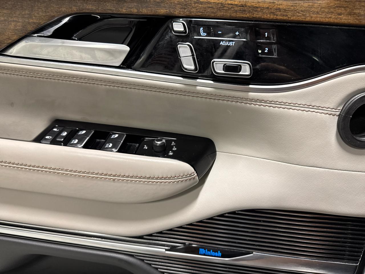 Jeep Grand Wagoneer L Series II 4x4 2023