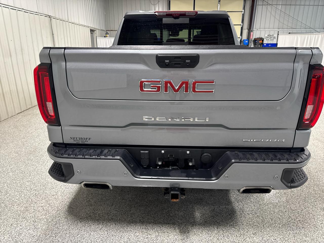 GMC Sierra 1500 4WD Crew Cab 147" Denali 2024