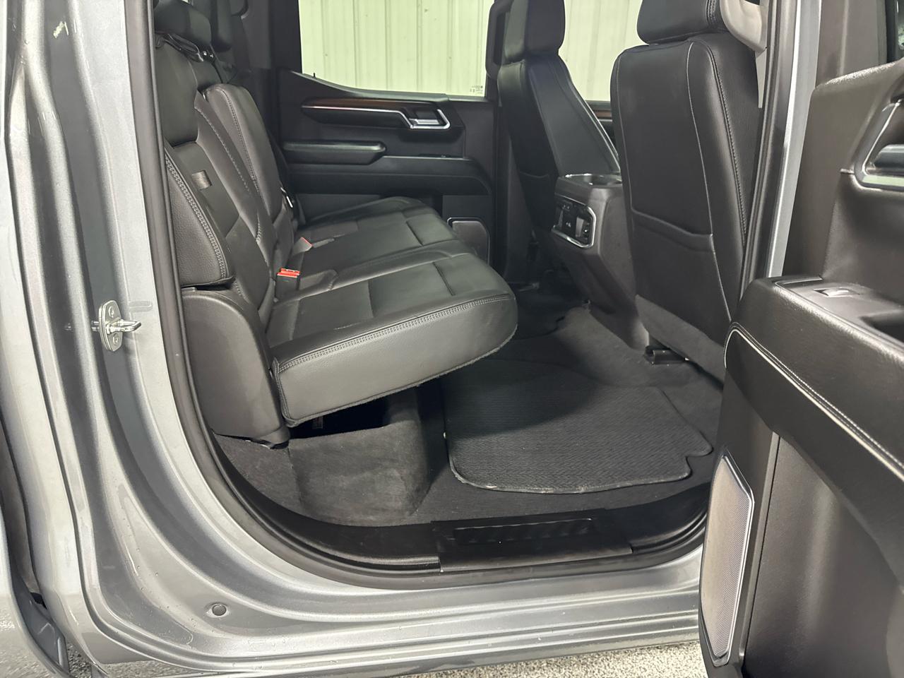 GMC Sierra 1500 4WD Crew Cab 147" Denali 2024