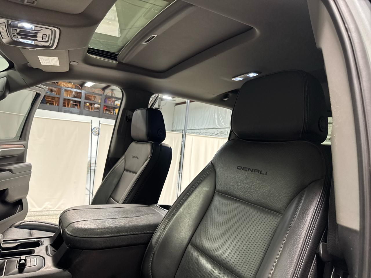 GMC Sierra 1500 4WD Crew Cab 147" Denali 2024