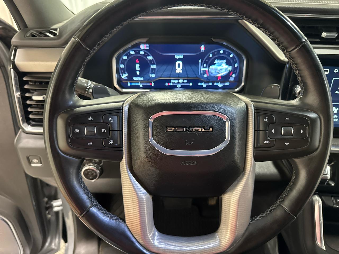 GMC Sierra 1500 4WD Crew Cab 147" Denali 2024