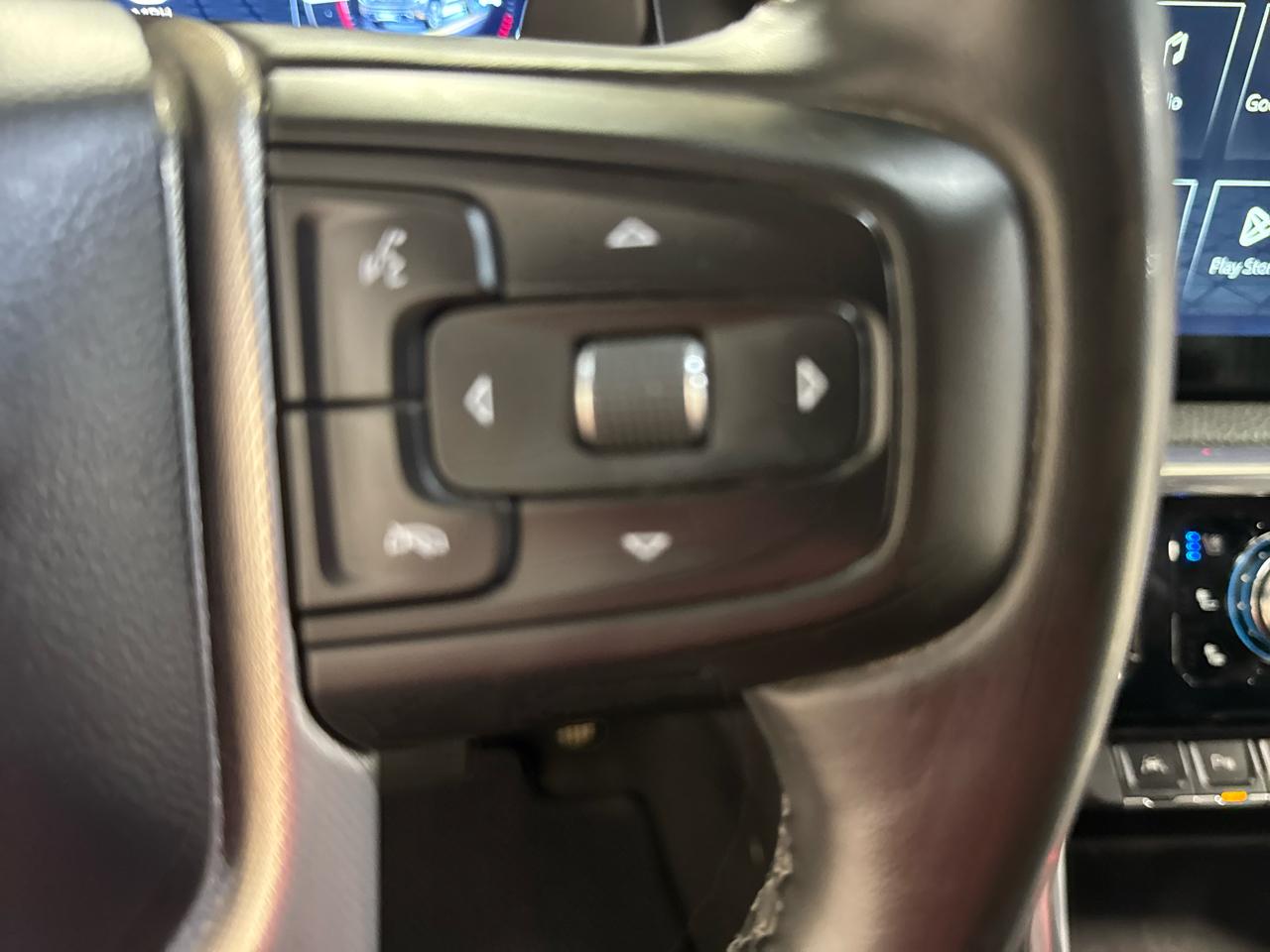 GMC Sierra 1500 4WD Crew Cab 147" Denali 2024