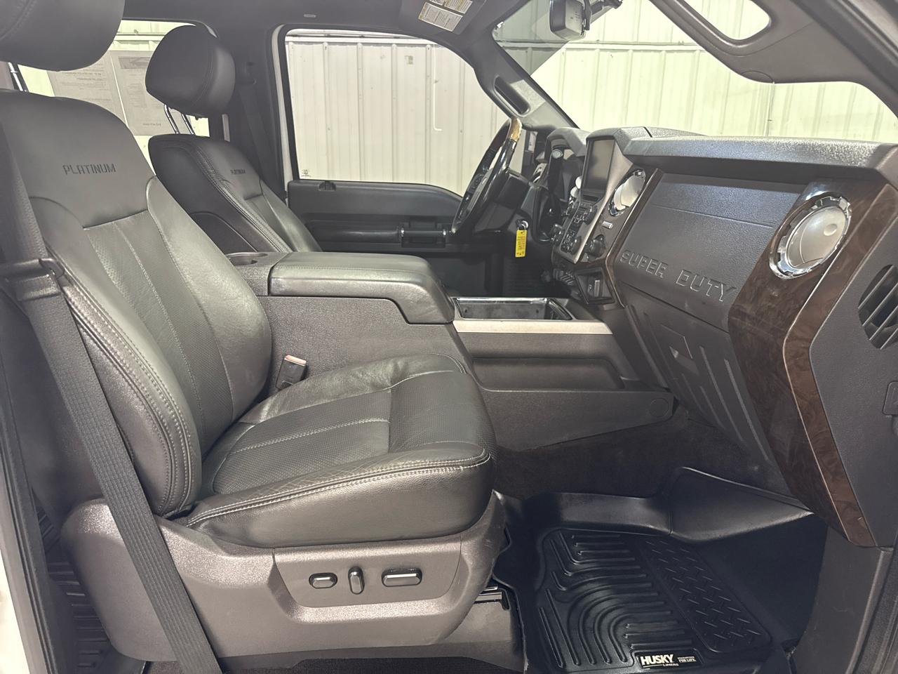 Ford Super Duty F-250 SRW 4WD Crew Cab 172" Platinum 2015