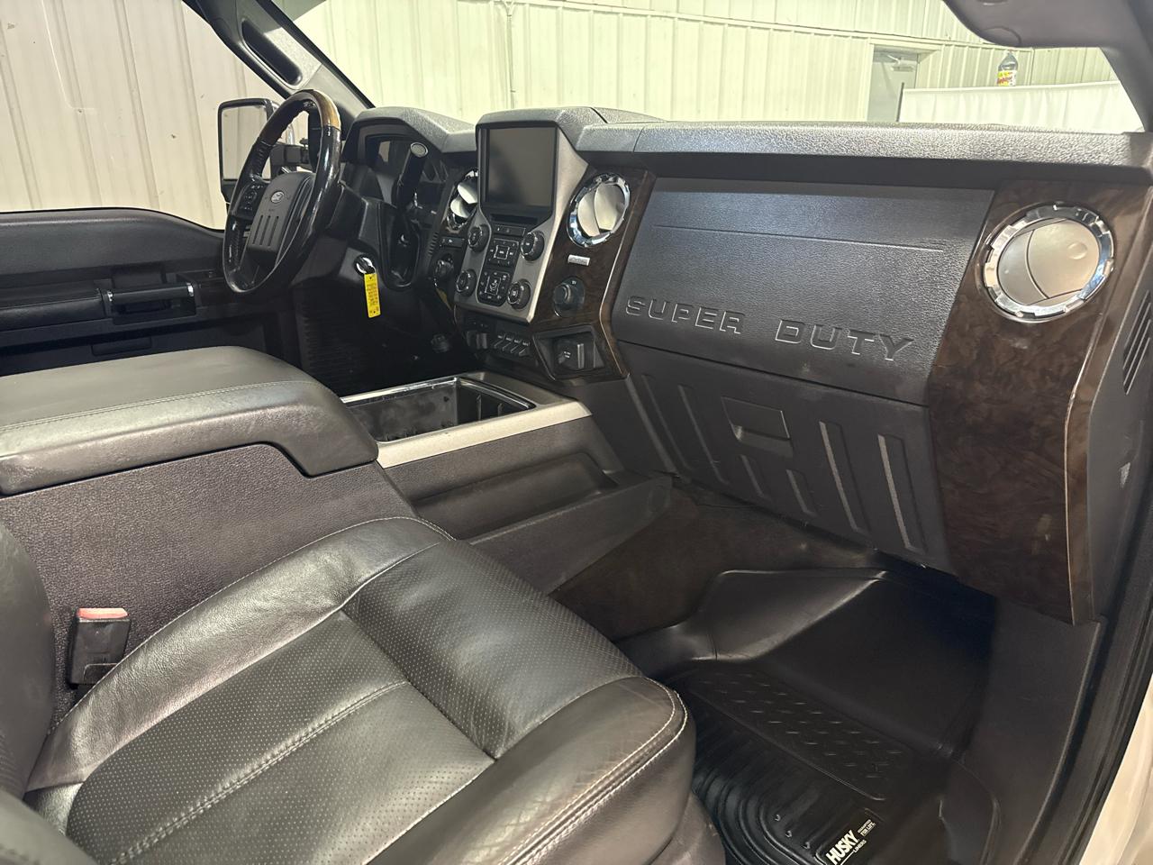Ford Super Duty F-250 SRW 4WD Crew Cab 172" Platinum 2015