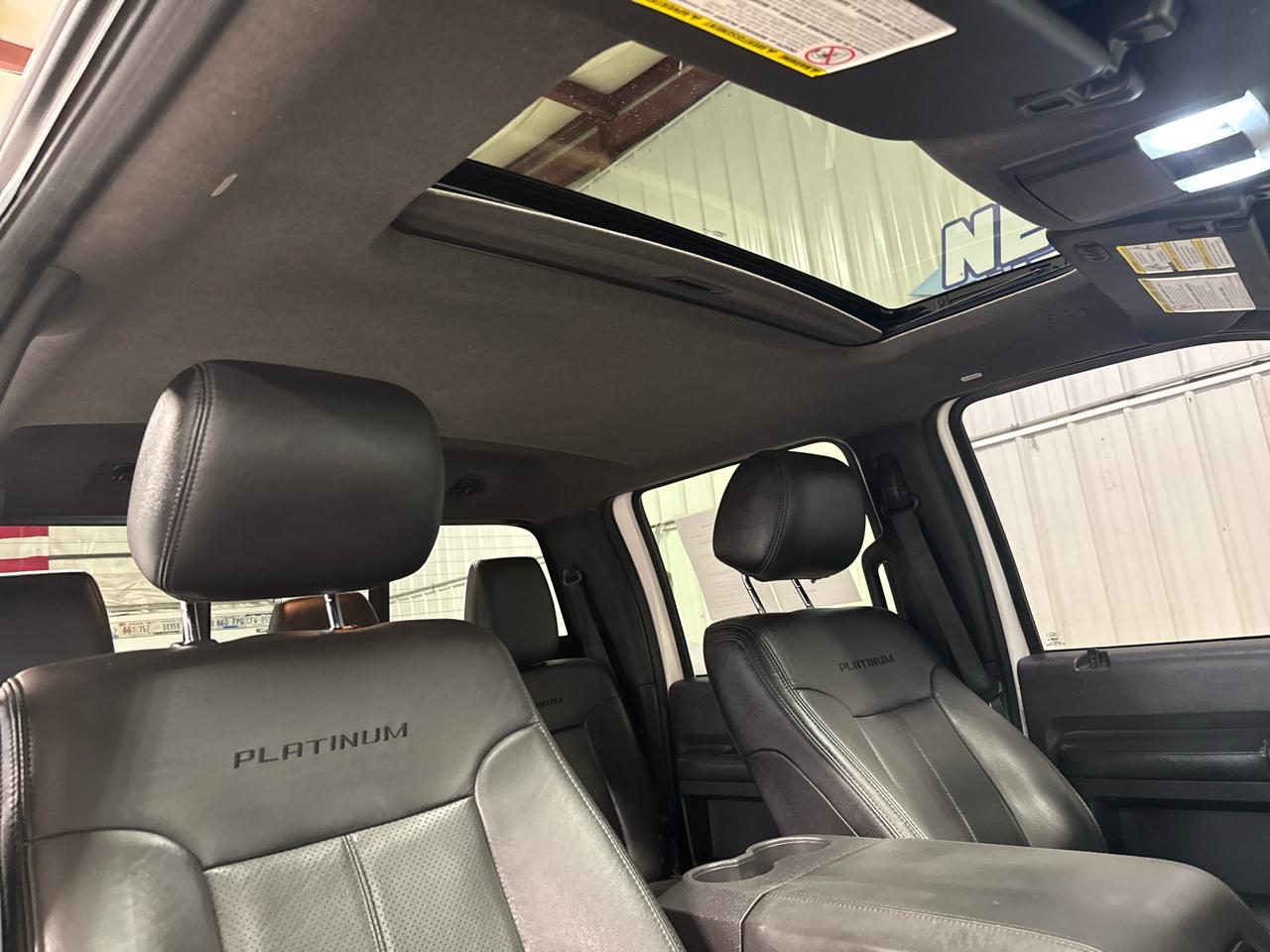 Ford Super Duty F-250 SRW 4WD Crew Cab 172" Platinum 2015