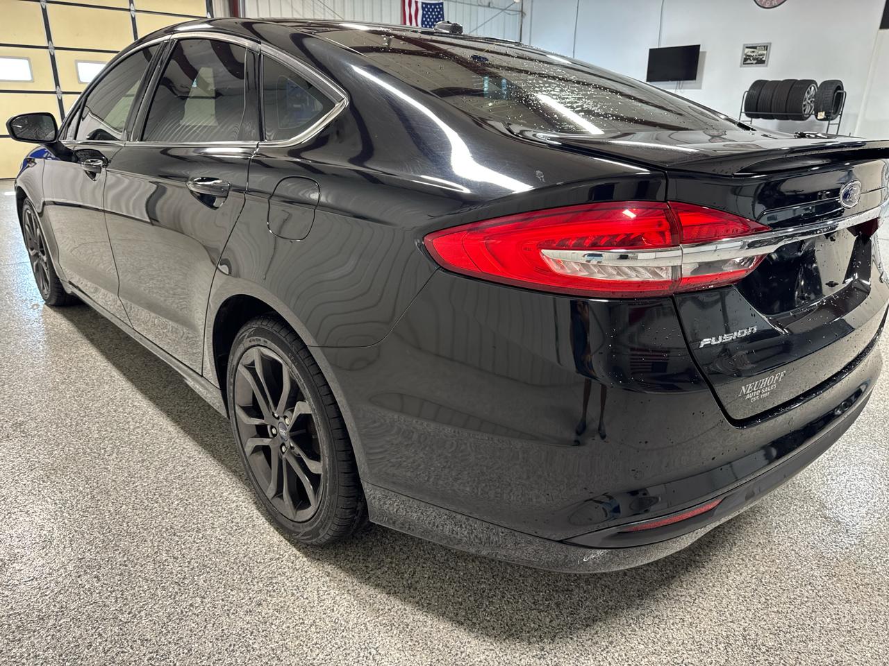 Ford Fusion SE FWD 2018