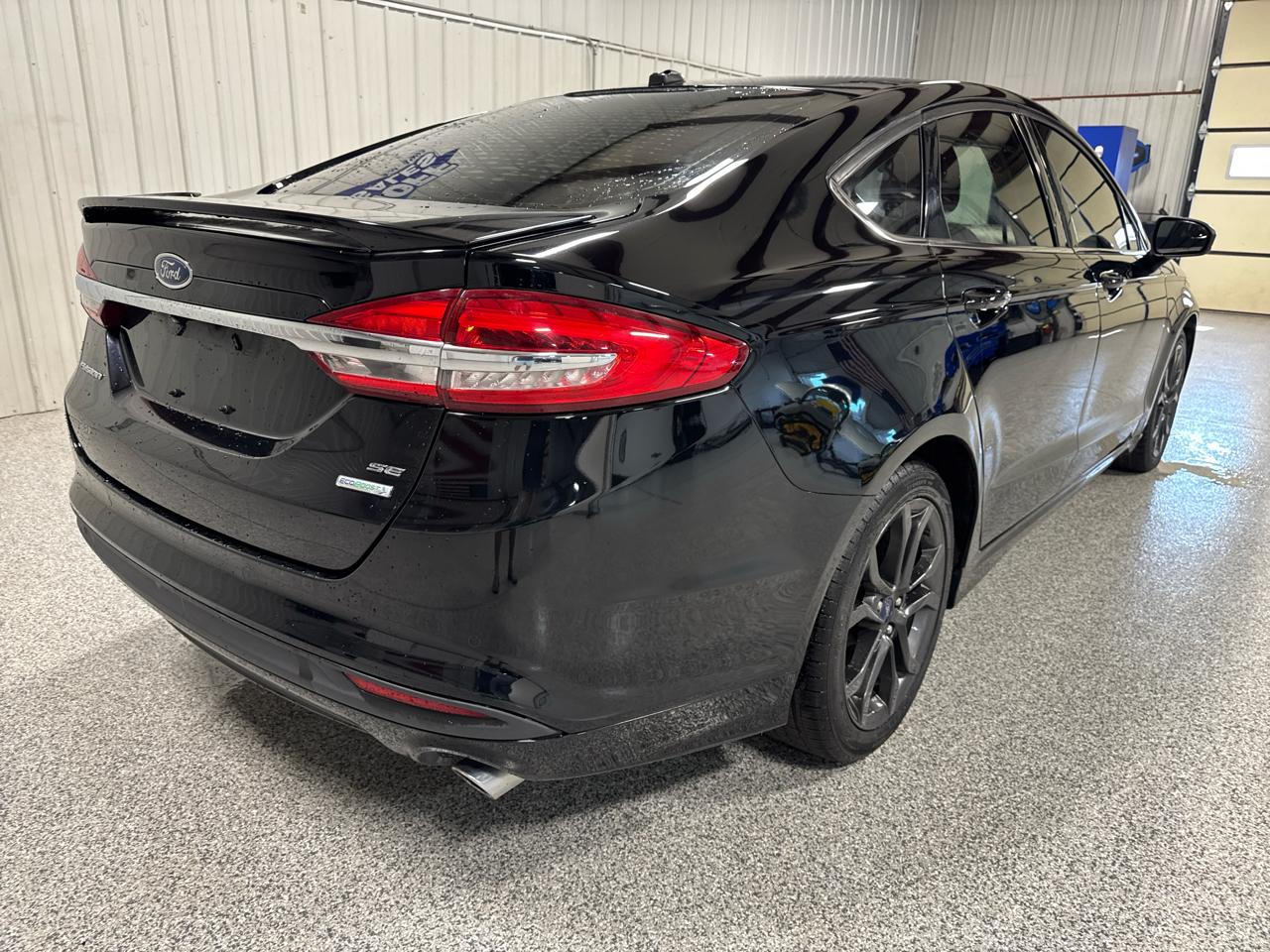 Ford Fusion SE FWD 2018