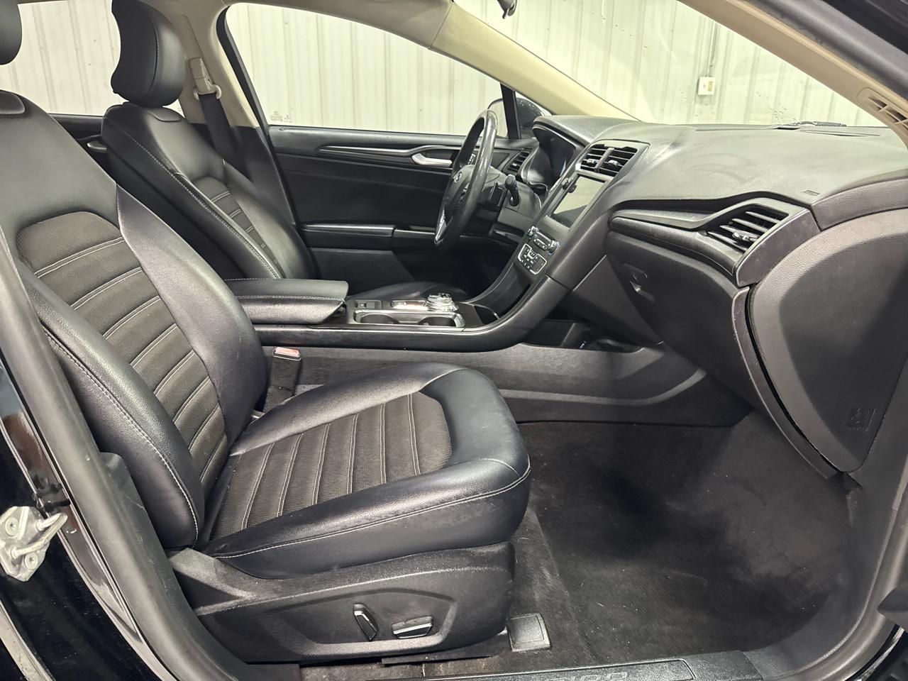 Ford Fusion SE FWD 2018