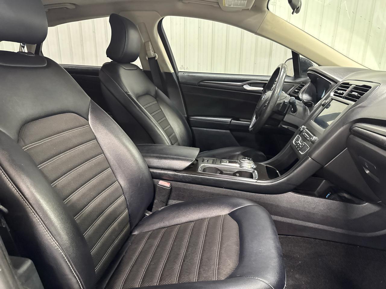 Ford Fusion SE FWD 2018