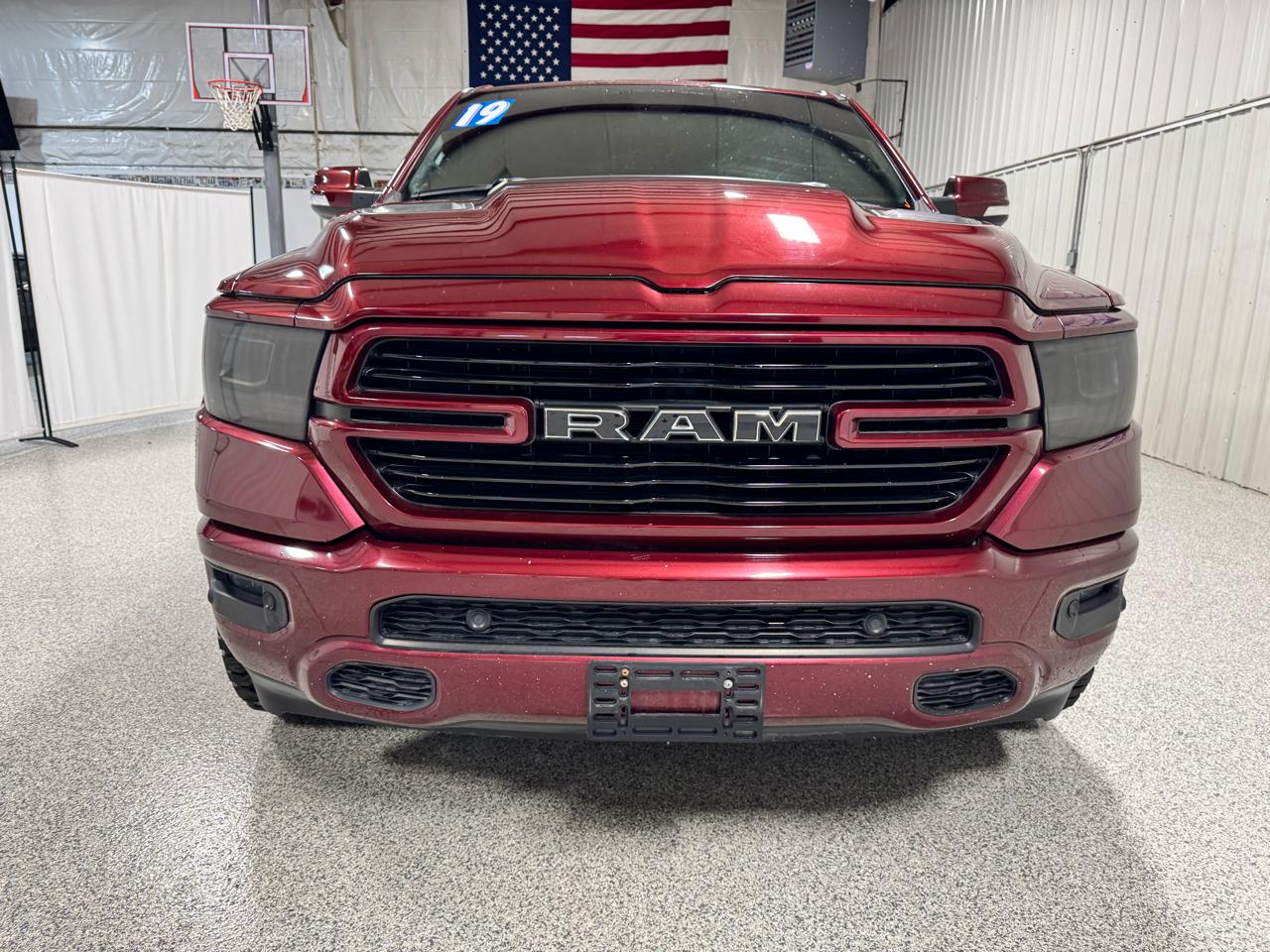 RAM 1500 Laramie 4x2 Quad Cab 6'4" Box 2019