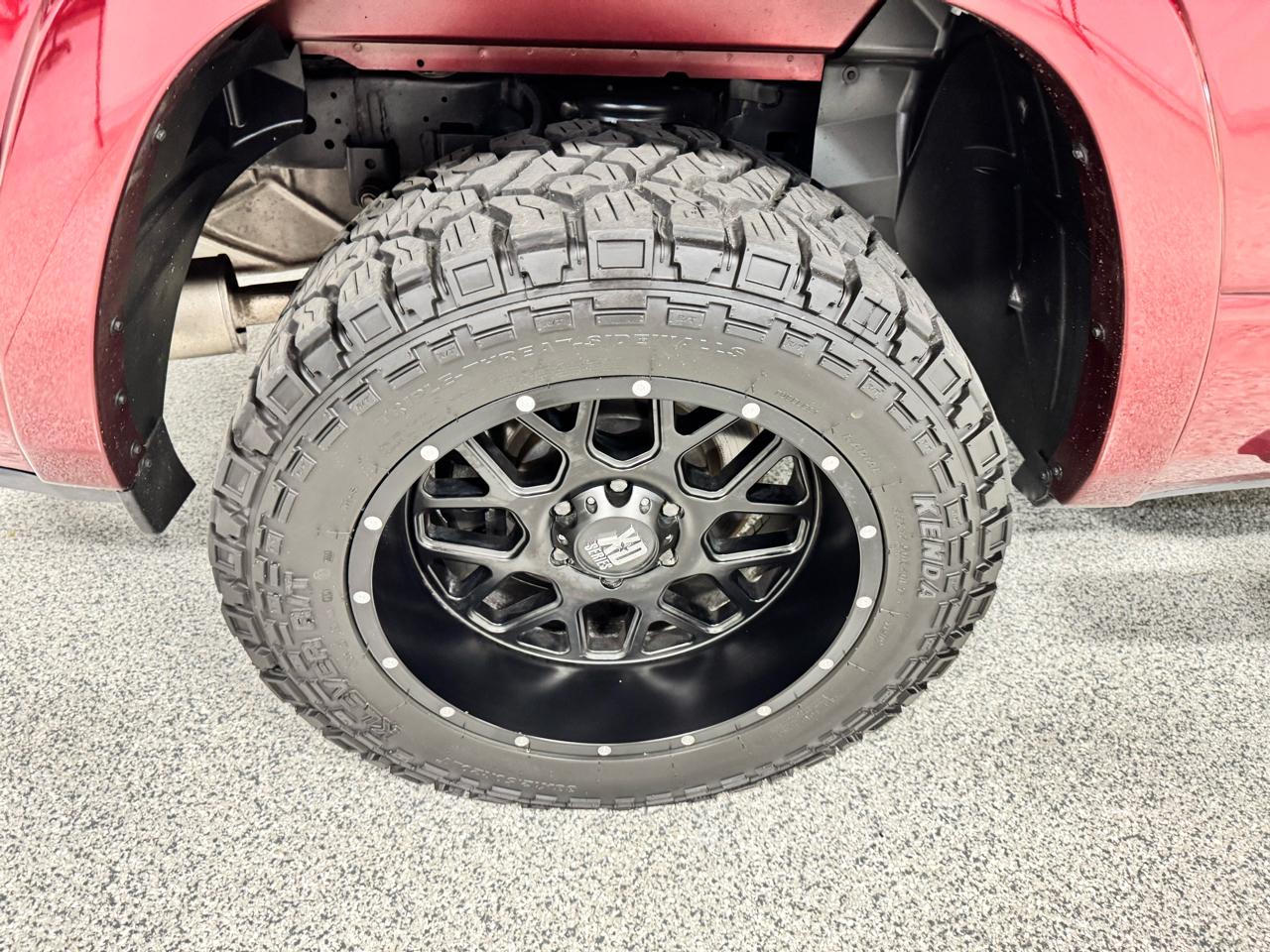 RAM 1500 Laramie 4x2 Quad Cab 6'4" Box 2019