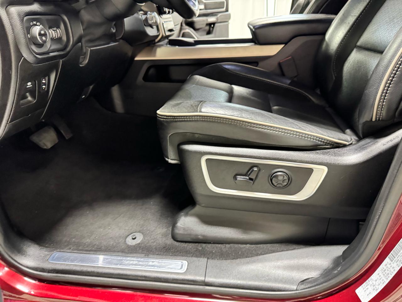 RAM 1500 Laramie 4x2 Quad Cab 6'4" Box 2019