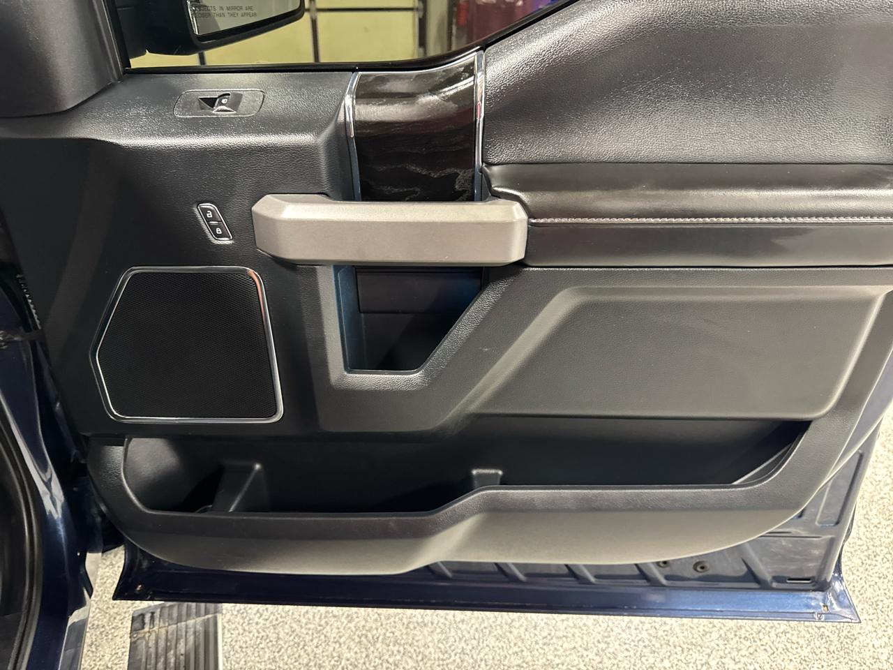 Ford F-150 Platinum 4WD SuperCrew 5.5' Box 2019