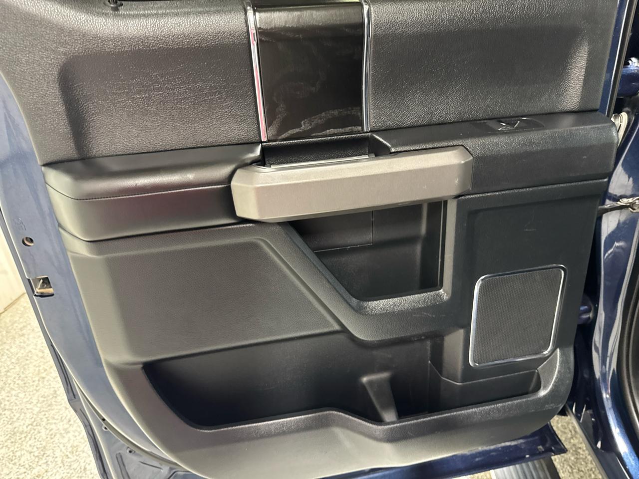 Ford F-150 Platinum 4WD SuperCrew 5.5' Box 2019