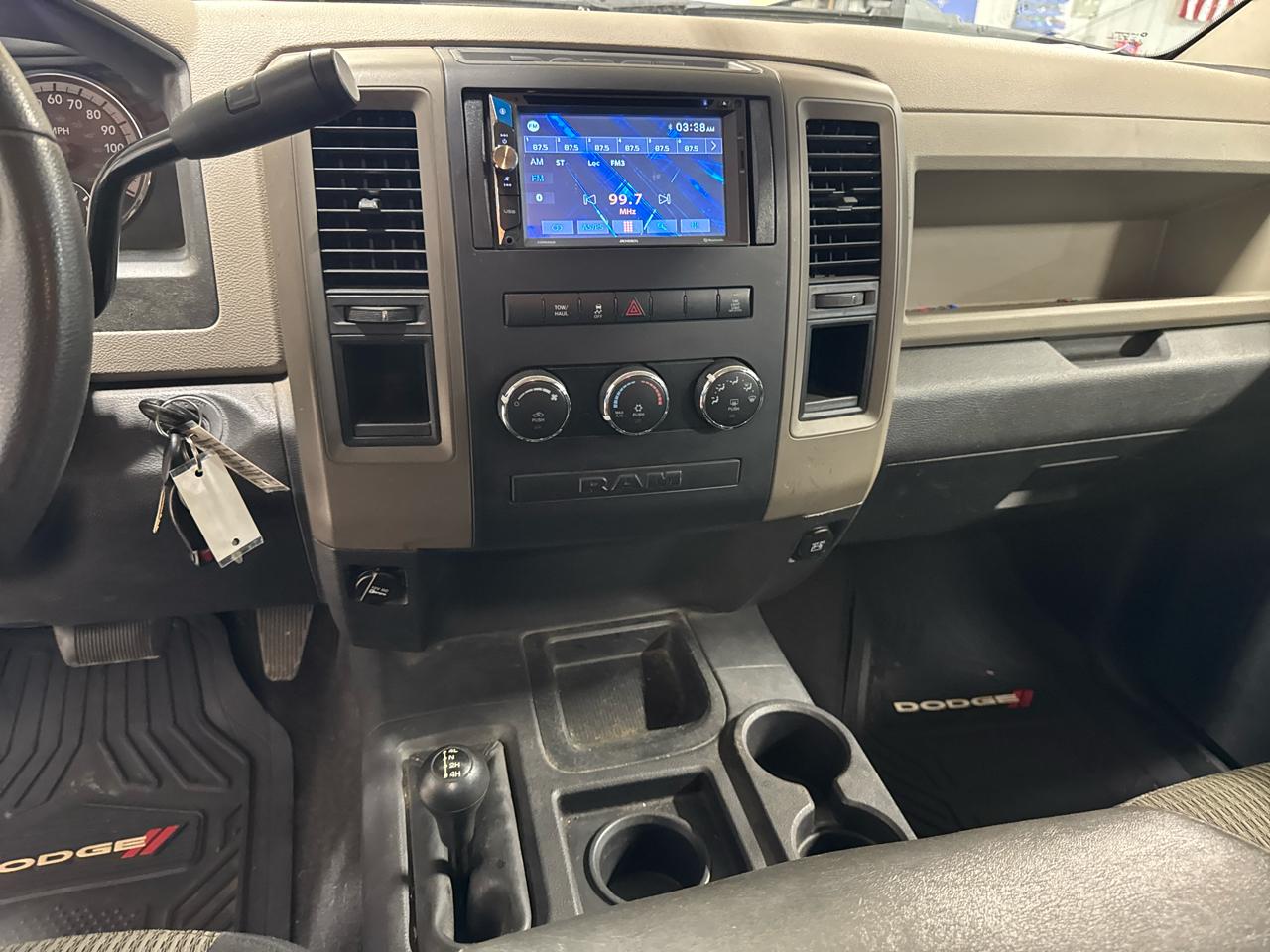 RAM 2500 4WD Reg Cab 140.5" ST 2012