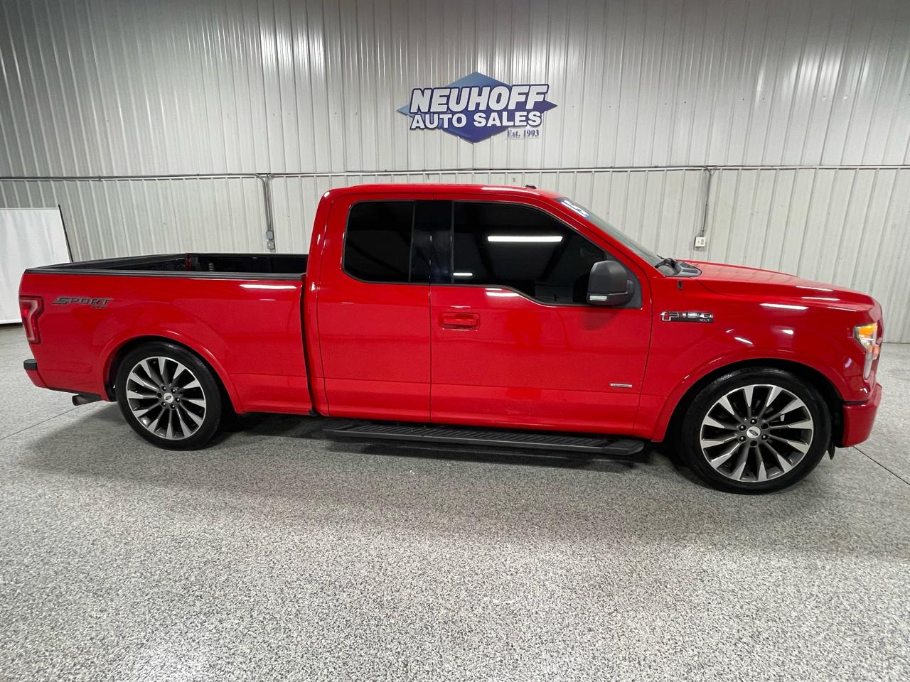 2015 Ford F-150 4WD SuperCab 163" XLT w/HD Payload Pkg