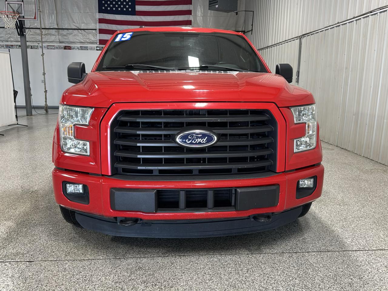 Ford F-150 4WD SuperCab 163" XLT w/HD Payload Pkg 2015