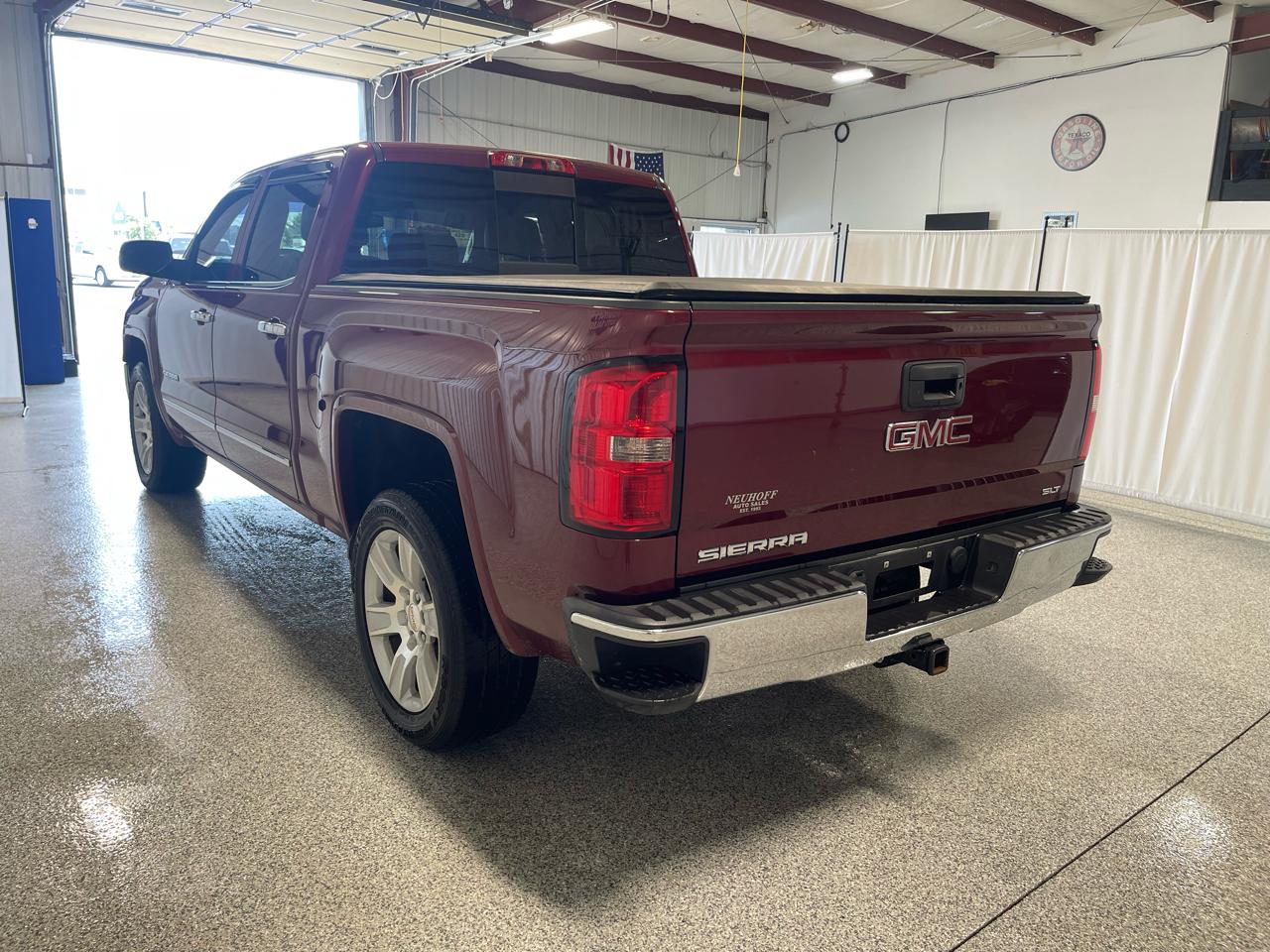 GMC Sierra 1500 4WD Crew Cab 143.5" SLT 2014