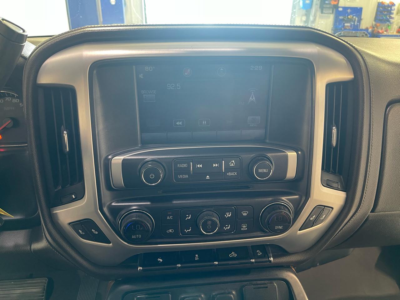 GMC Sierra 1500 4WD Crew Cab 143.5" SLT 2014