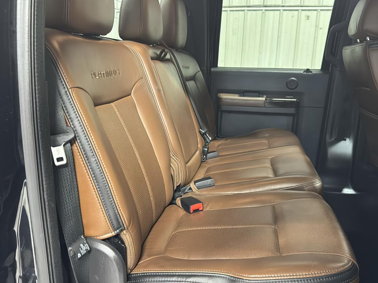 Ford Super Duty F-250 SRW 4WD Crew Cab 172" Platinum 2015