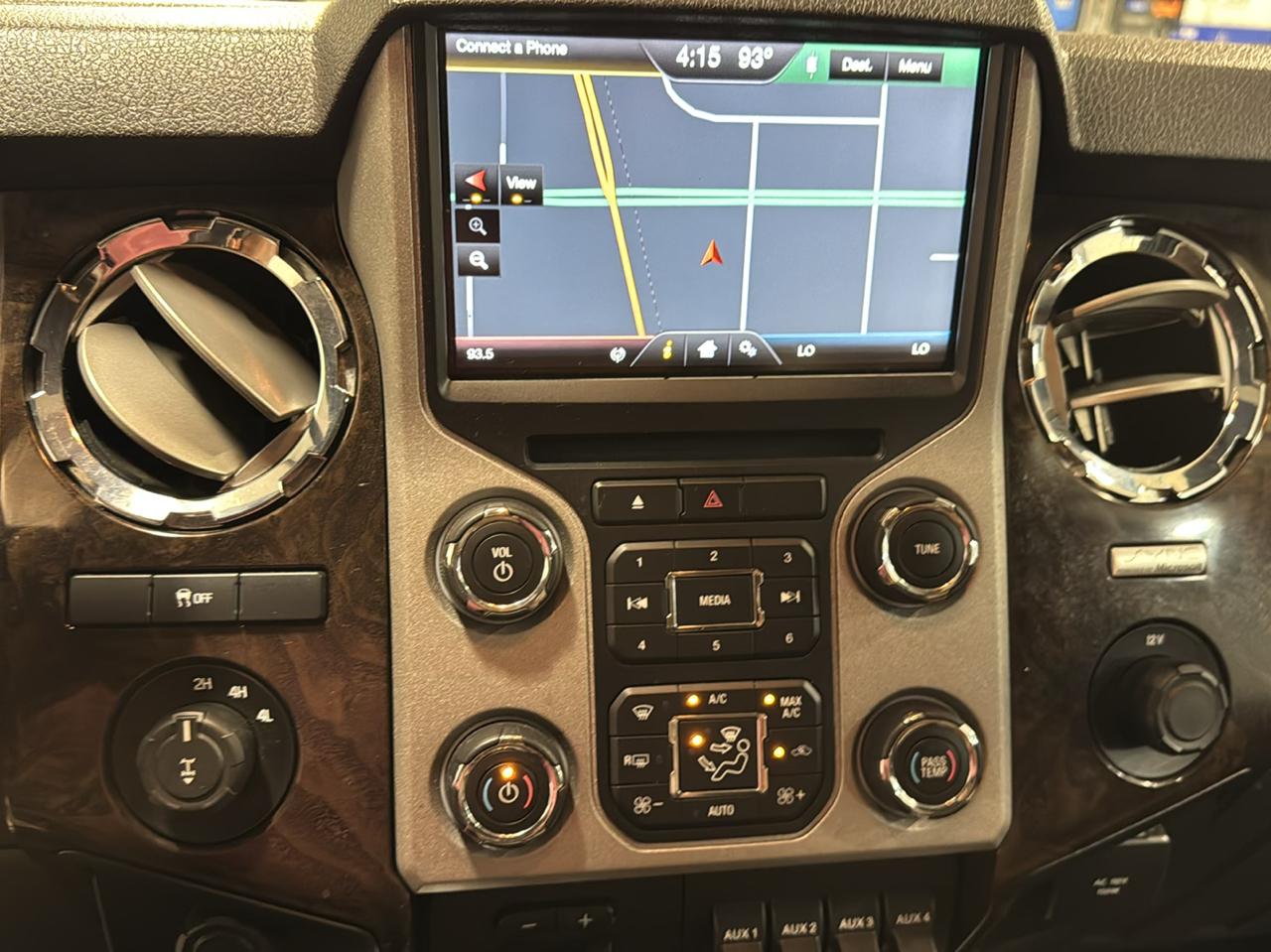 Ford Super Duty F-250 SRW 4WD Crew Cab 172" Platinum 2015