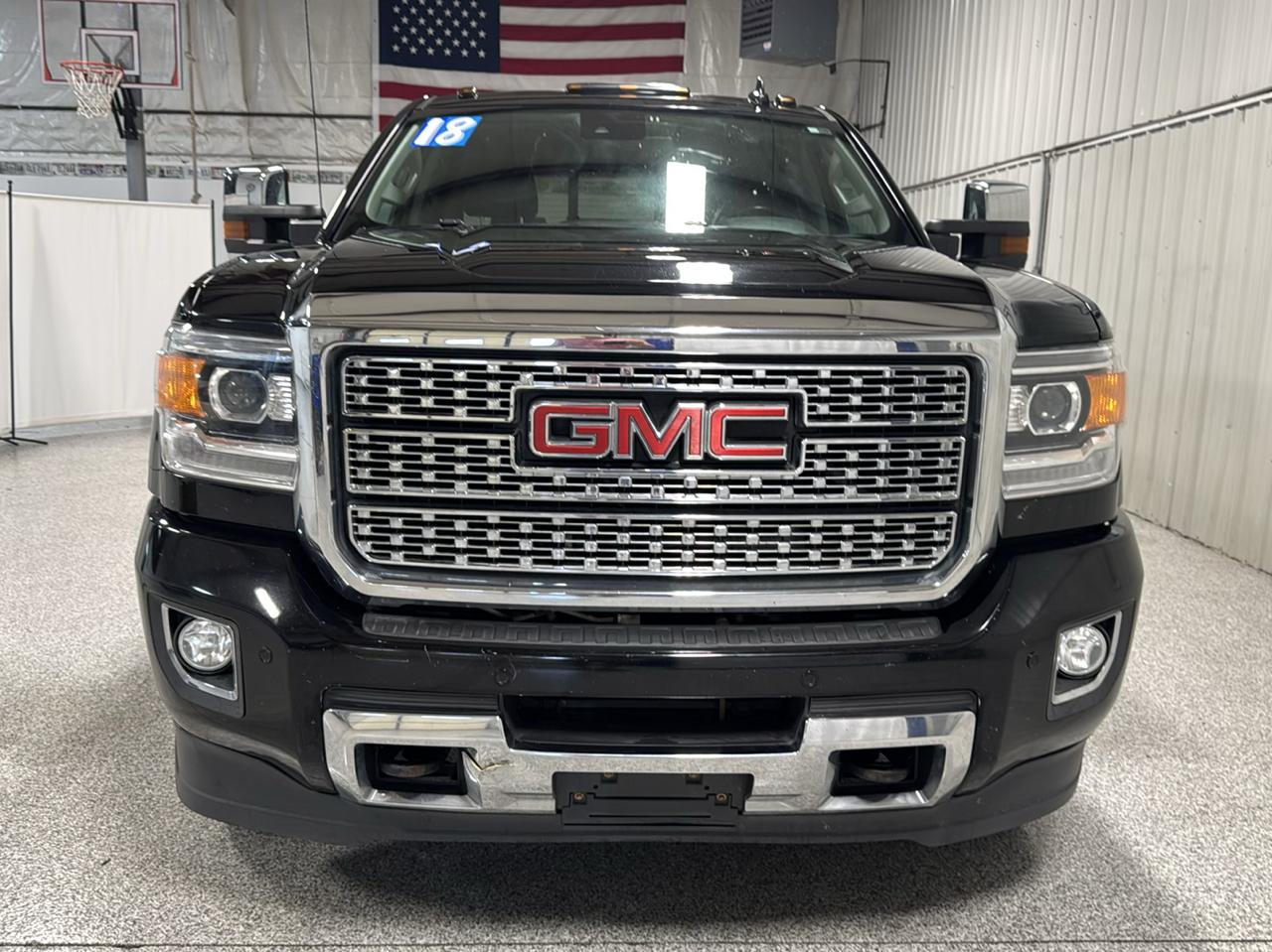 GMC Sierra 2500HD 4WD Crew Cab 153.7" Denali 2018