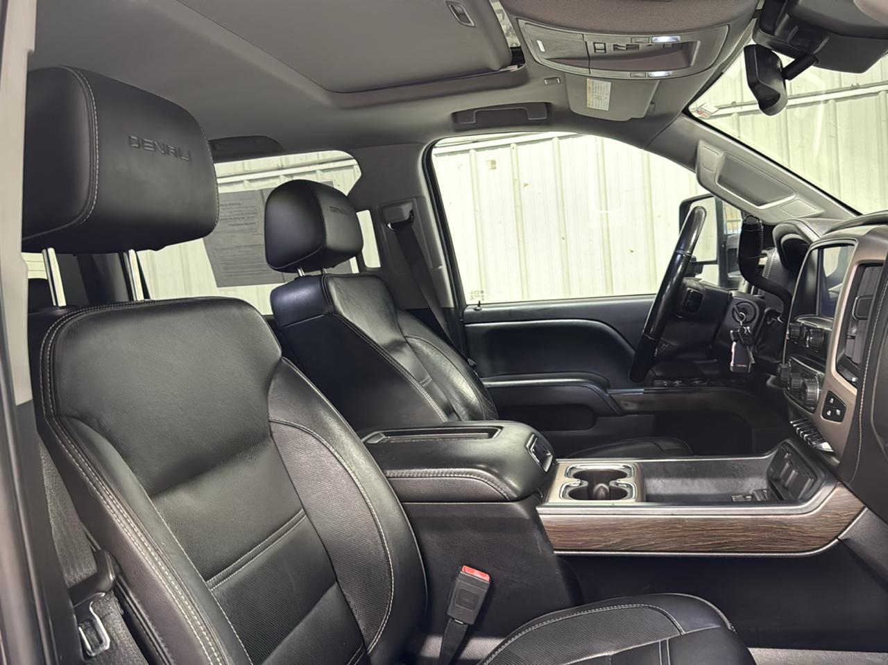 GMC Sierra 2500HD 4WD Crew Cab 153.7" Denali 2018