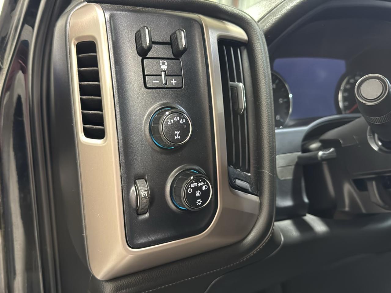 GMC Sierra 2500HD 4WD Crew Cab 153.7" Denali 2018